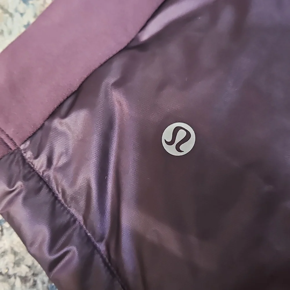 Lululemon Down For A Run Vest - Picture 7 of 12